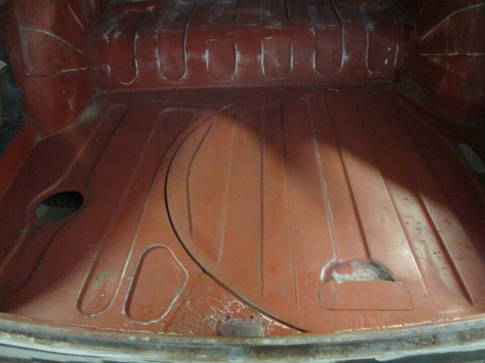 Bild 18/32 von Jaguar 240 (1968)