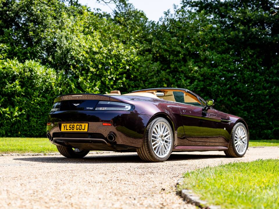 Image 22/45 de Aston Martin V8 Vantage (2008)