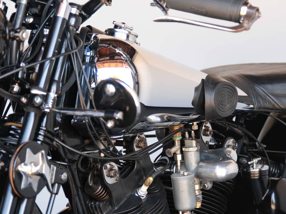 Image 48/99 of Brough-Superior SS 100 (1933)
