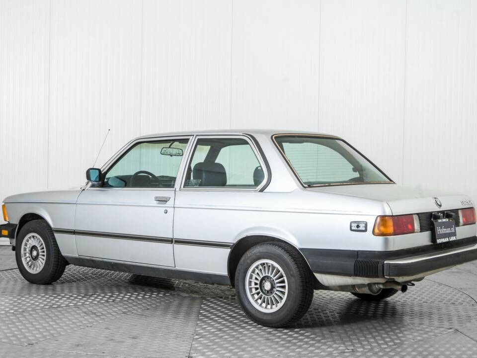 Bild 6/50 von BMW 320i (1981)