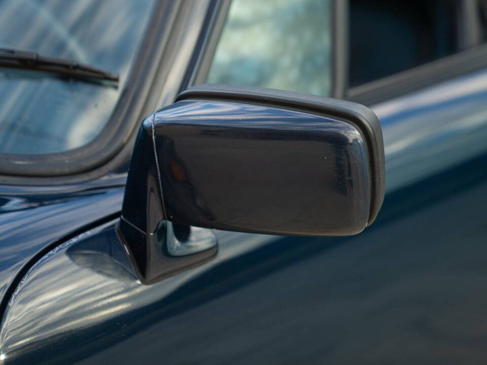 Bild 10/50 von Porsche 911 Carrera 3.2 (1989)