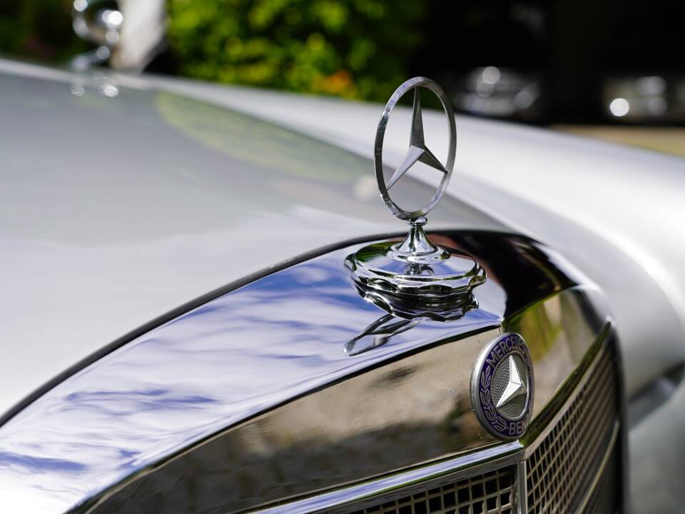 Bild 6/13 von Mercedes-Benz 220 SE b (1962)