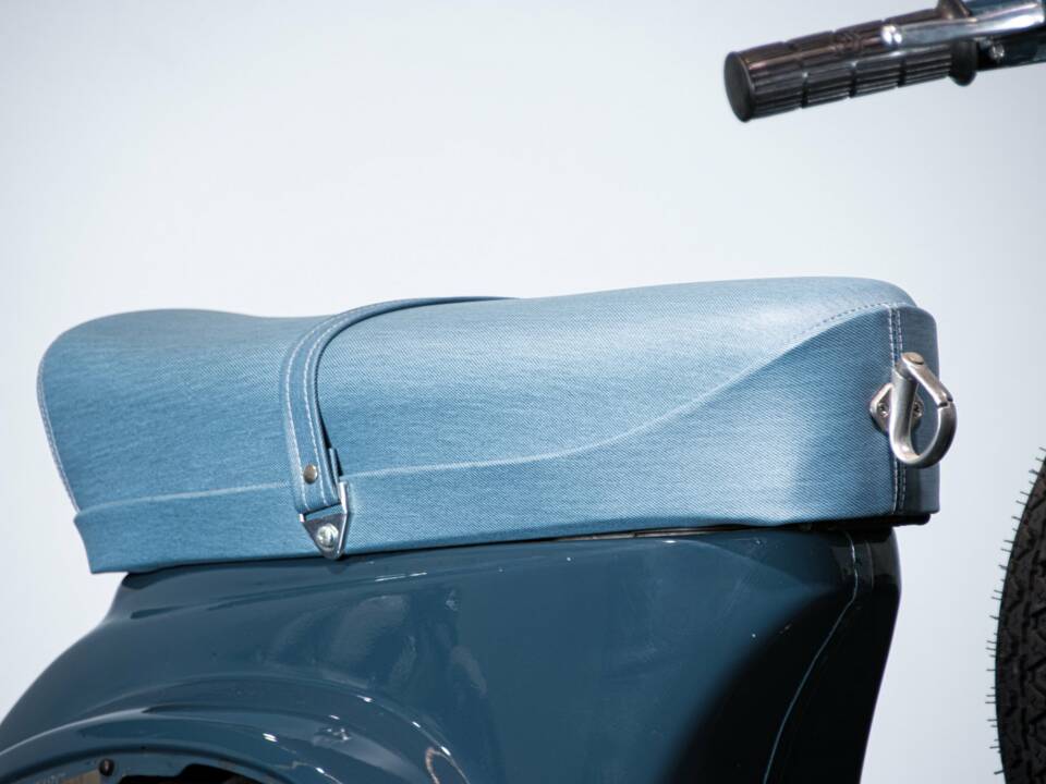 Bild 25/46 von Piaggio Vespa 125 Primavera ET3 (1977)