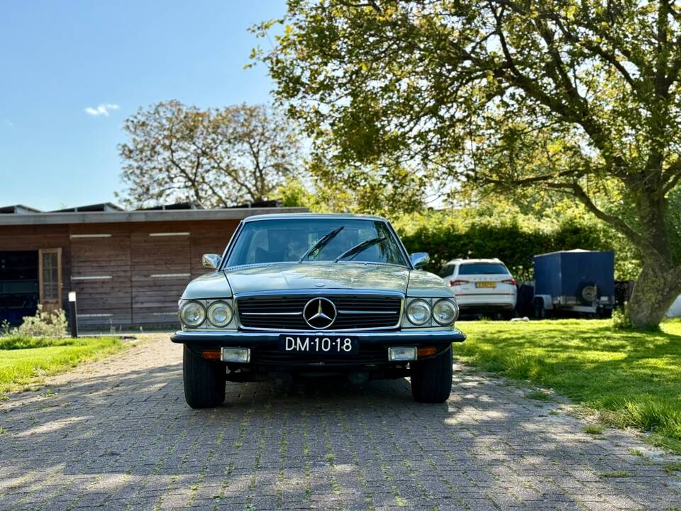 Image 3/22 of Mercedes-Benz 350 SLC (1972)