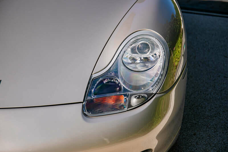 Imagen 25/27 de Porsche 911 Carrera 4 (2000)