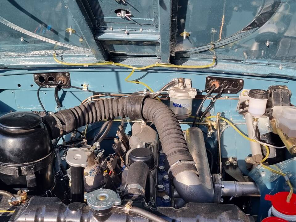 Bild 25/35 von Land Rover 88 (1976)
