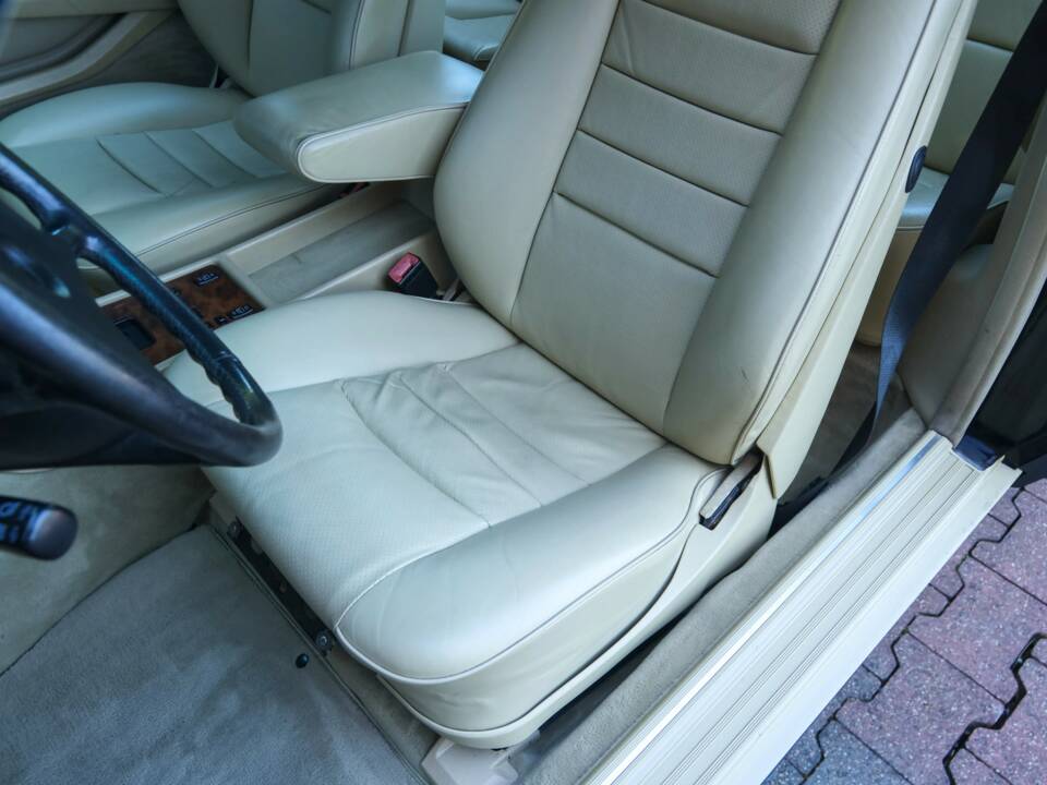 Bild 27/50 von Mercedes-Benz 560 SEC (1987)