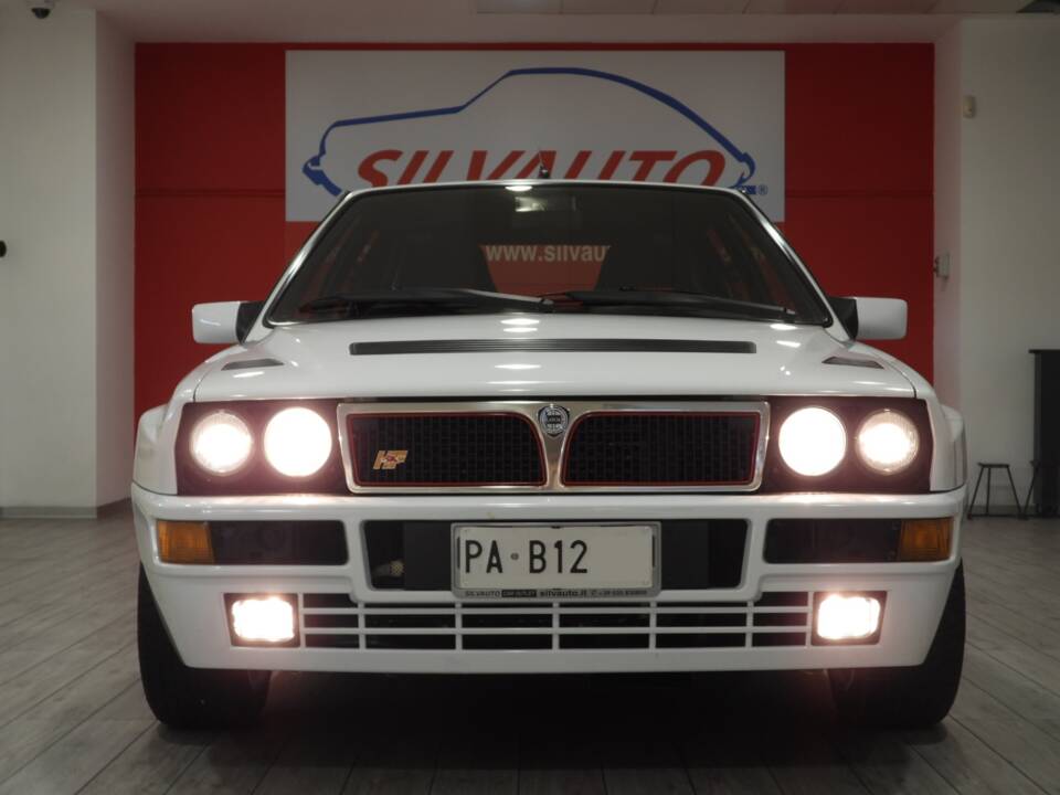 Image 13/15 of Lancia Delta HF Integrale Evoluzione I &quot;Martini 5&quot; (1992)