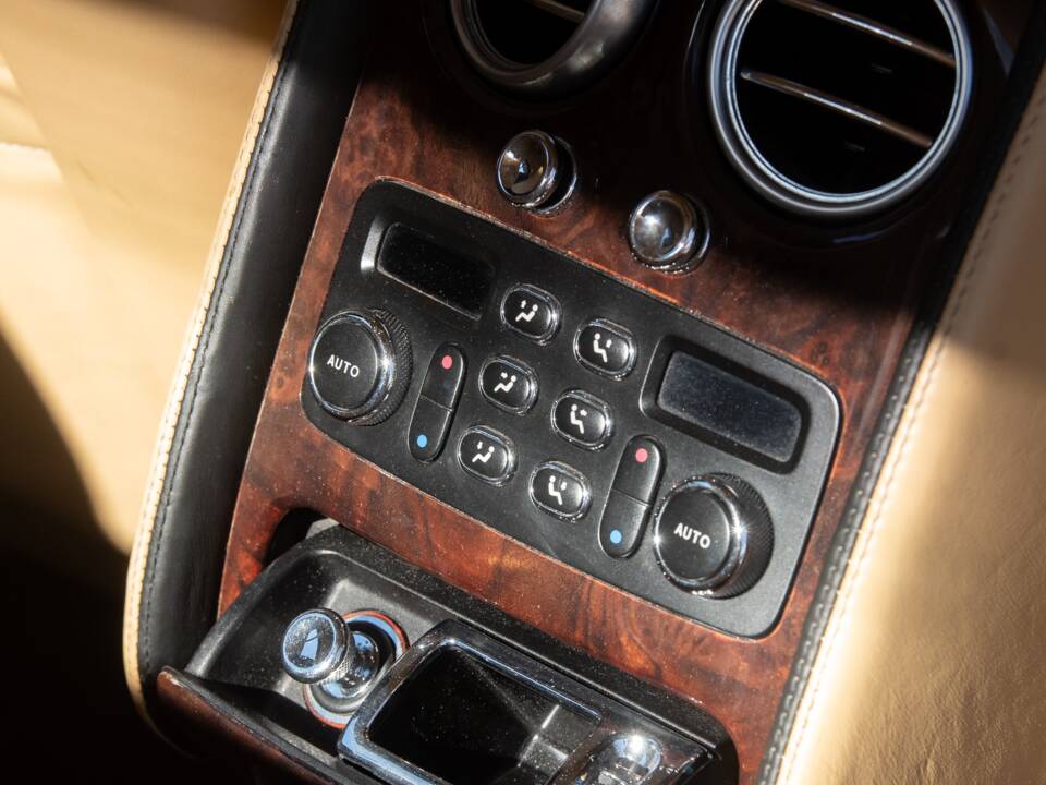 Image 35/50 of Bentley Continental Flying Spur (2007)