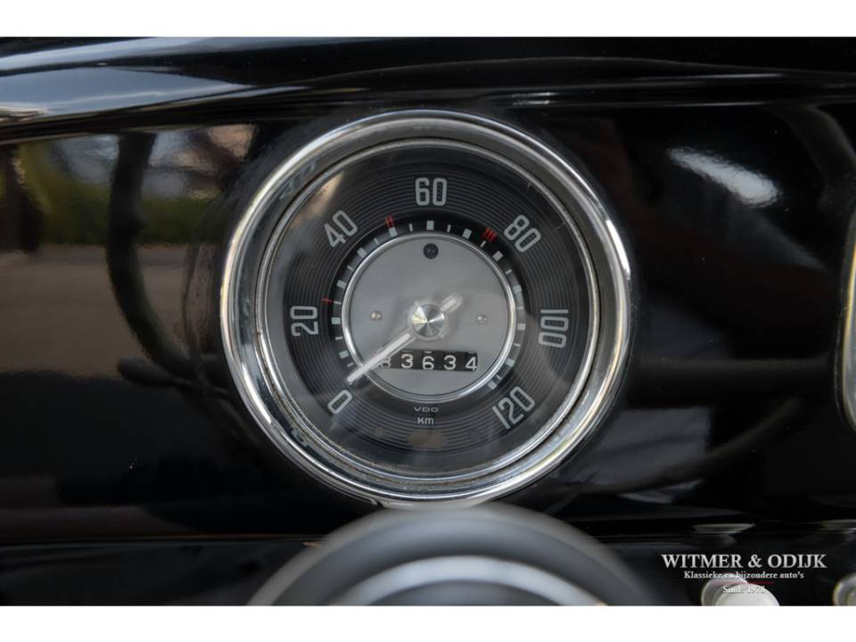 Image 21/24 of Volkswagen Beetle 1200 Standard &quot;Oval&quot; (1954)