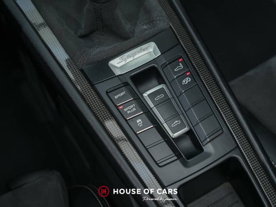 Image 22/24 of Porsche Boxster Spyder (2016)