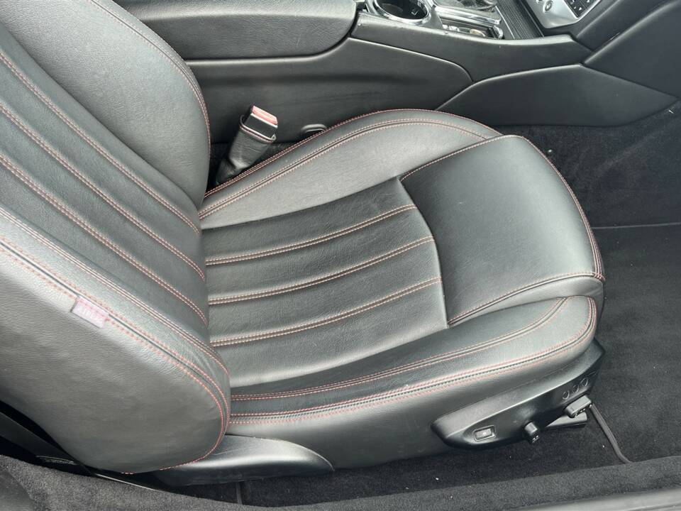 Image 13/42 de Maserati GranCabrio 4.7 (2010)