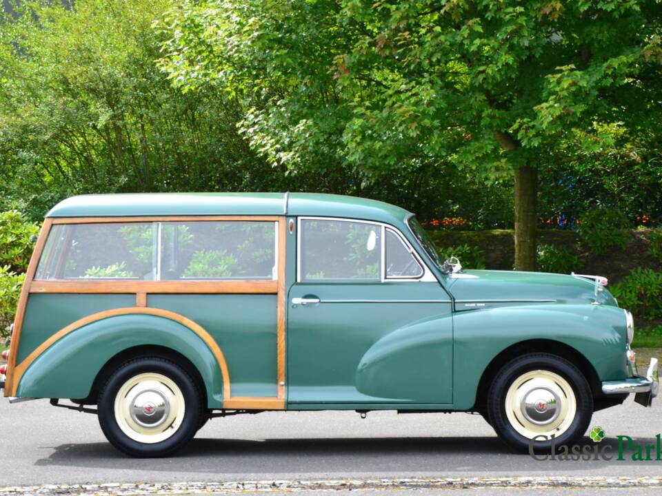 Image 6/50 of Morris Minor 1000 Traveller (1964)