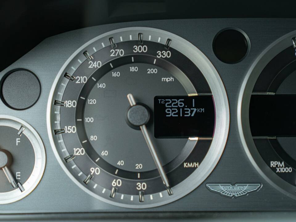 Bild 46/50 von Aston Martin Rapide (2010)