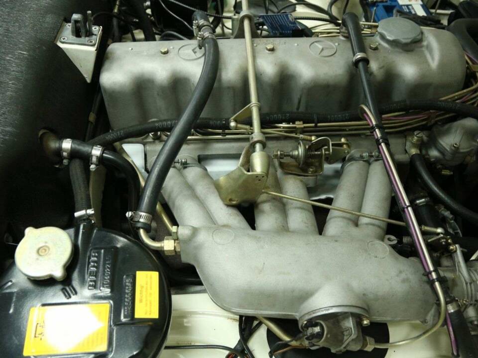 Bild 41/50 von Mercedes-Benz 230 SL (1967)