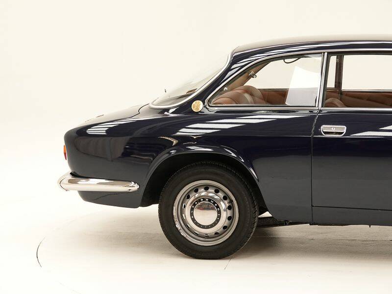 Bild 14/15 von Alfa Romeo 1750 GT Veloce (1969)