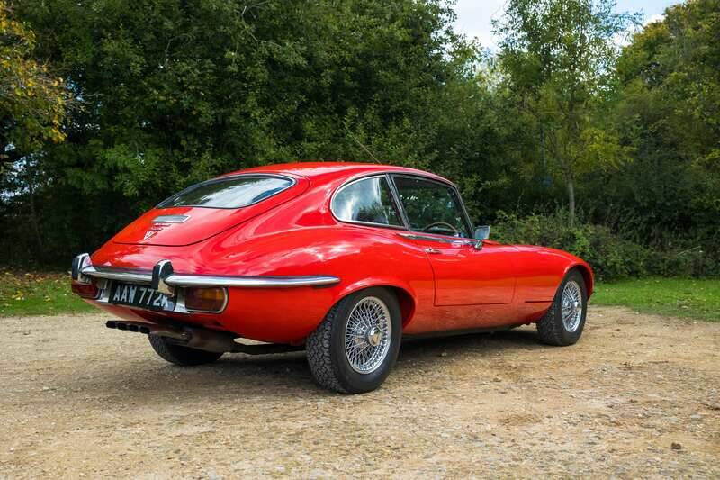 Imagen 12/50 de Jaguar E-Type V12 (2+2) (1971)