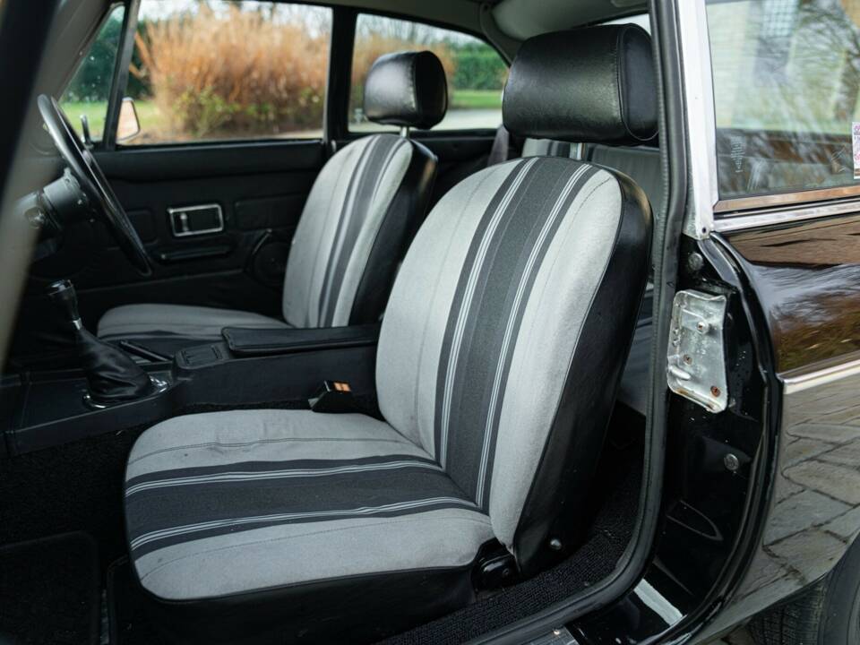 Bild 35/50 von MG MGB GT (1978)