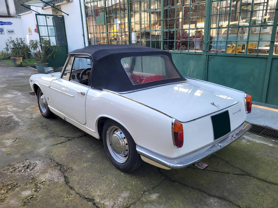 Immagine 11/33 di Innocenti Spider S (1963)