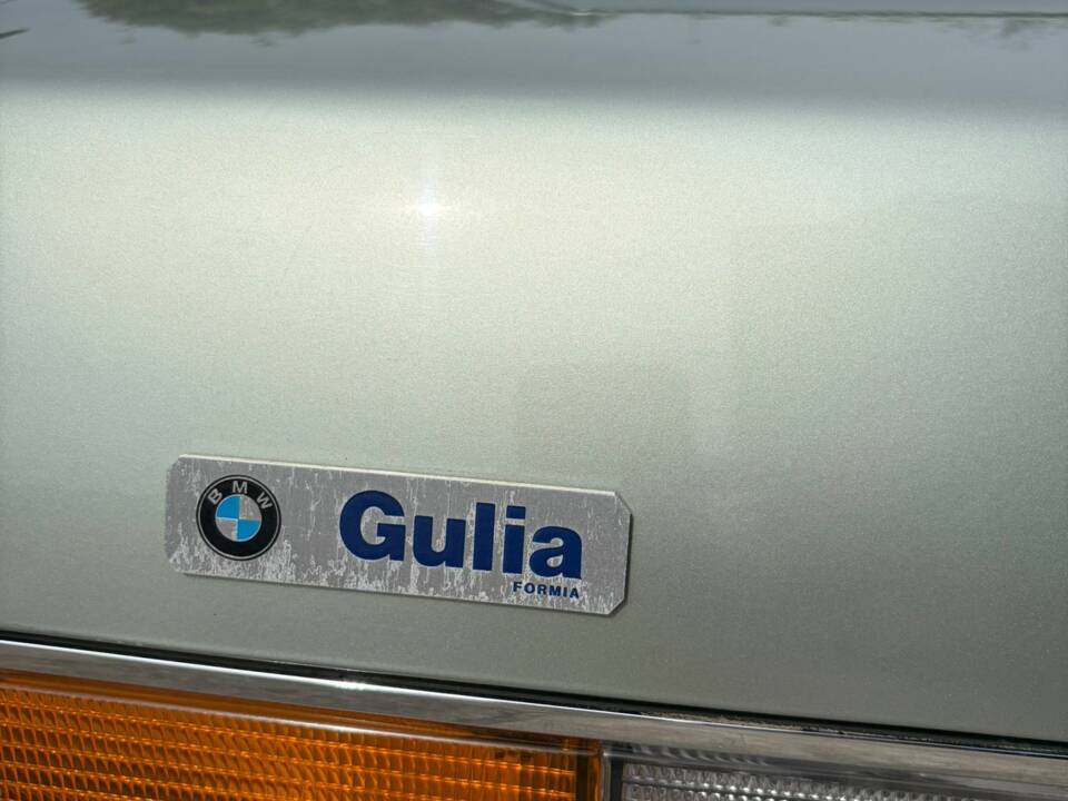 Bild 32/41 von BMW 520i (1982)