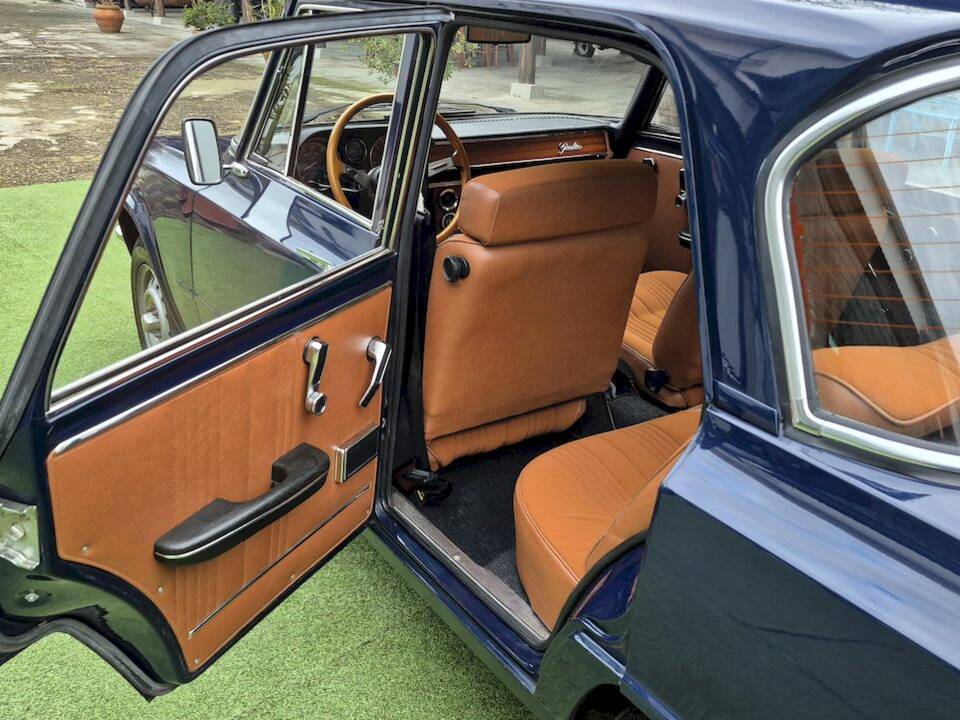 Imagen 31/67 de Alfa Romeo Giulia Nuova Super 1600 (1977)