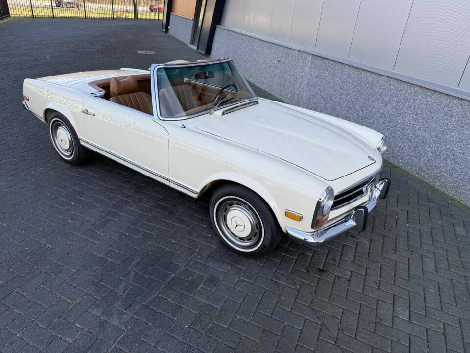 Image 5/48 of Mercedes-Benz 280 SL (1970)