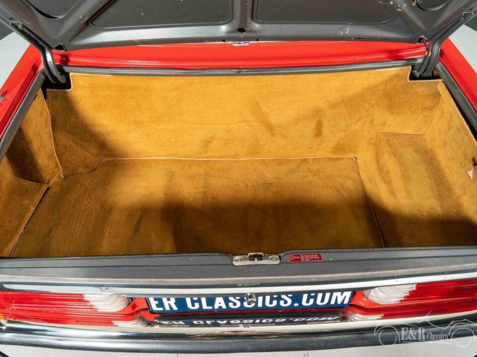 Bild 18/19 von Mercedes-Benz 560 SL (1988)
