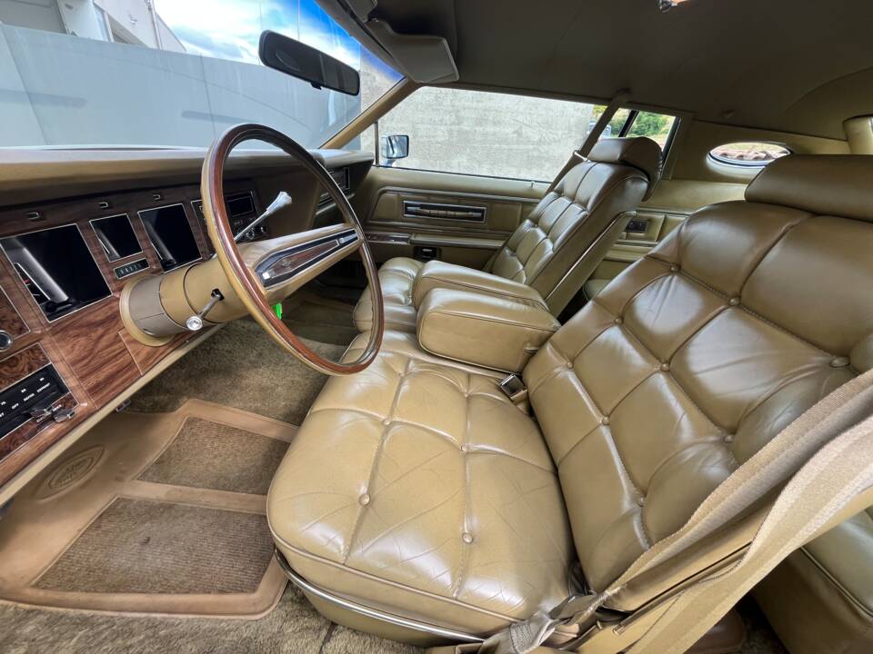 Afbeelding 15/24 van Lincoln Continental Mark IV (1974)