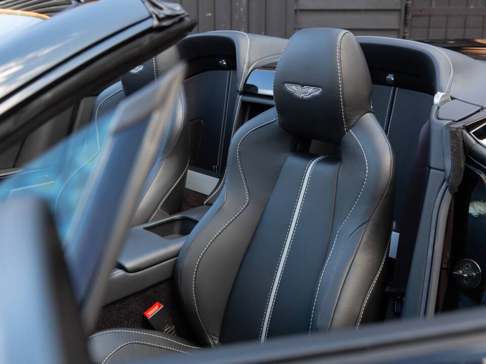 Bild 55/68 von Aston Martin V12 Vantage S (2018)