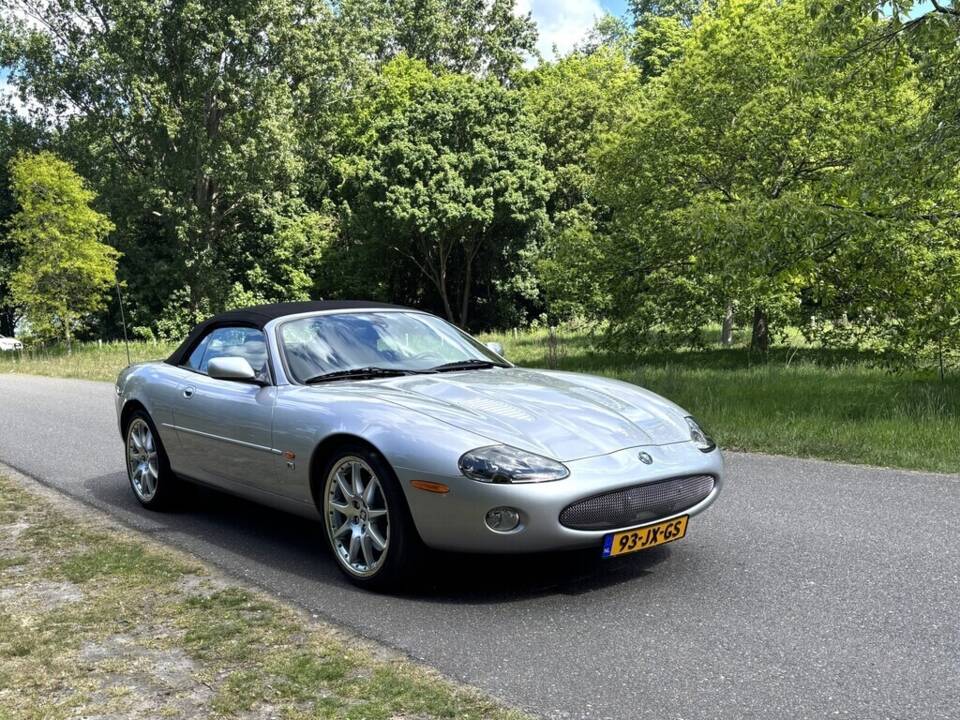 Image 4/28 de Jaguar XKR (2002)