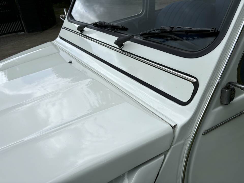 Image 14/24 of Citroën 2 CV 6 (1987)