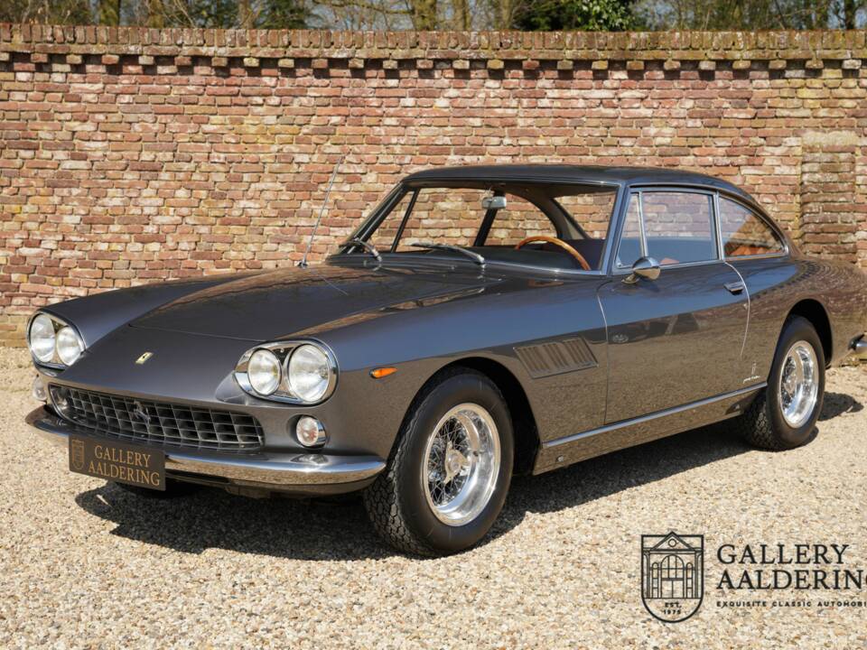 Imagen 35/50 de Ferrari 330 GT 2+2 (1965)
