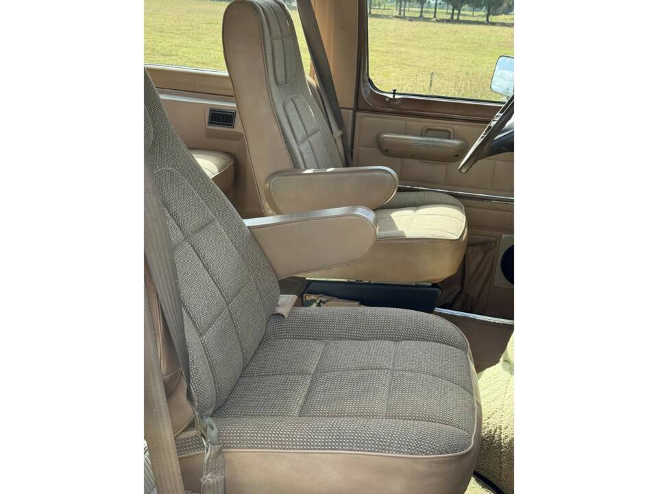 Imagen 11/14 de Ford Econoline E 150 (1986)