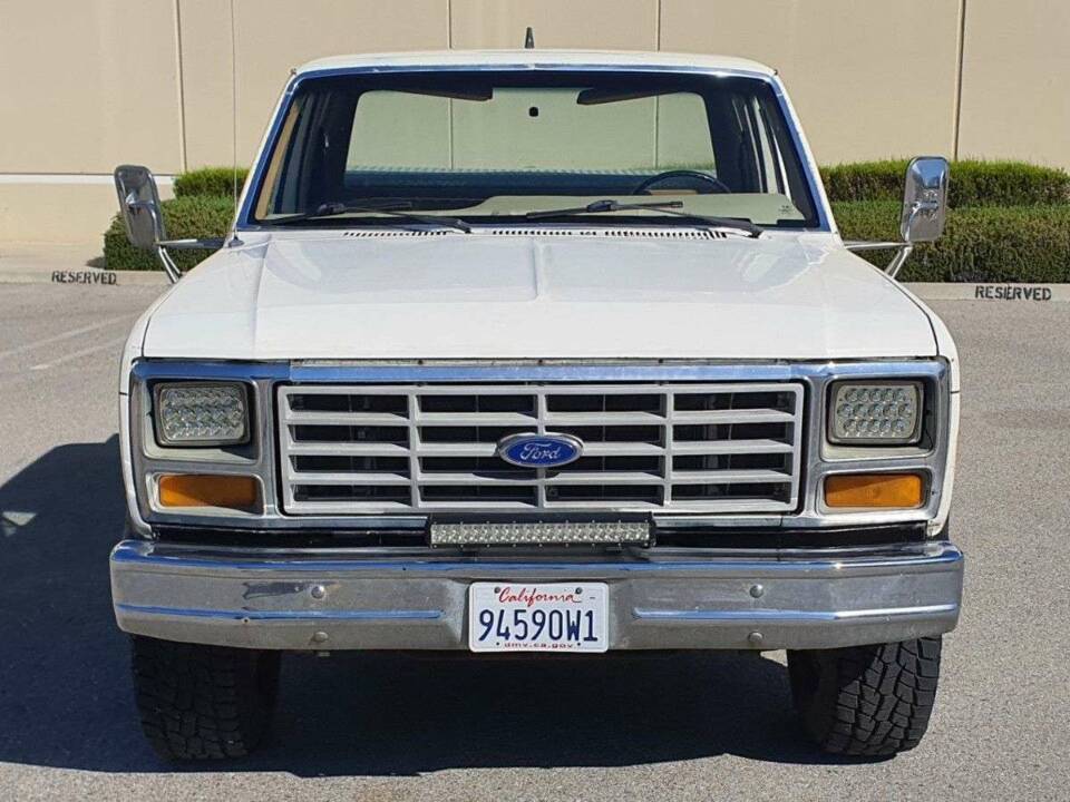 Image 8/20 of Ford F-250 (1983)