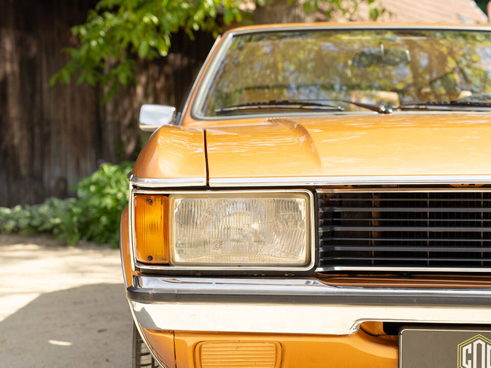 Image 15/57 of Ford Granada Turnier 2,3 (1976)
