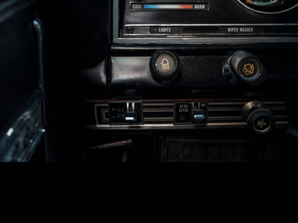 Image 19/26 of Jeep Cherokee Laredo (1980)