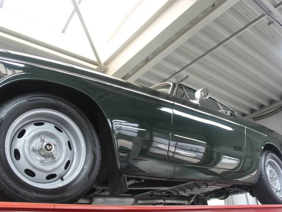 Image 11/50 de Volvo 1800 S (1968)