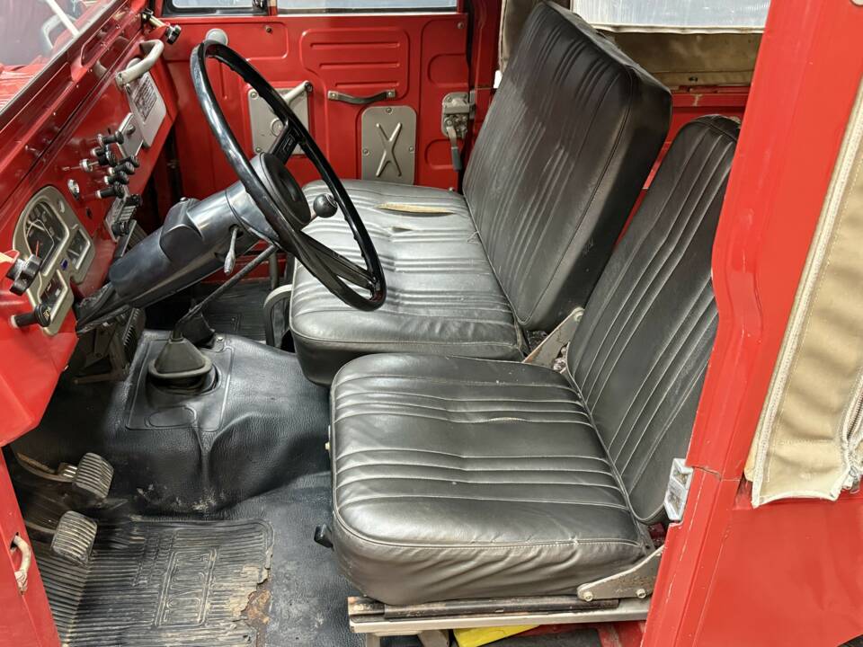 Immagine 12/50 di Toyota Land Cruiser FJ 40 (1975)