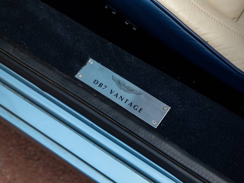 Immagine 46/46 di Aston Martin DB 7 Vantage Volante (2000)