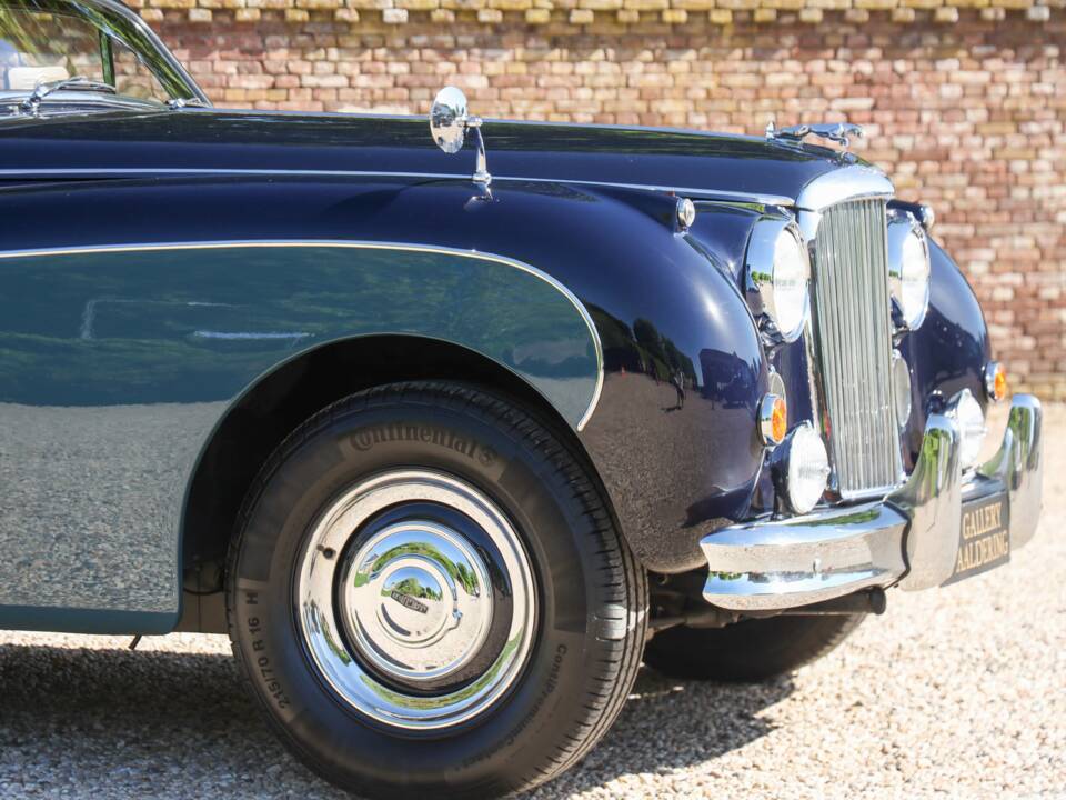 Image 29/50 de Jaguar Mk IX (1961)