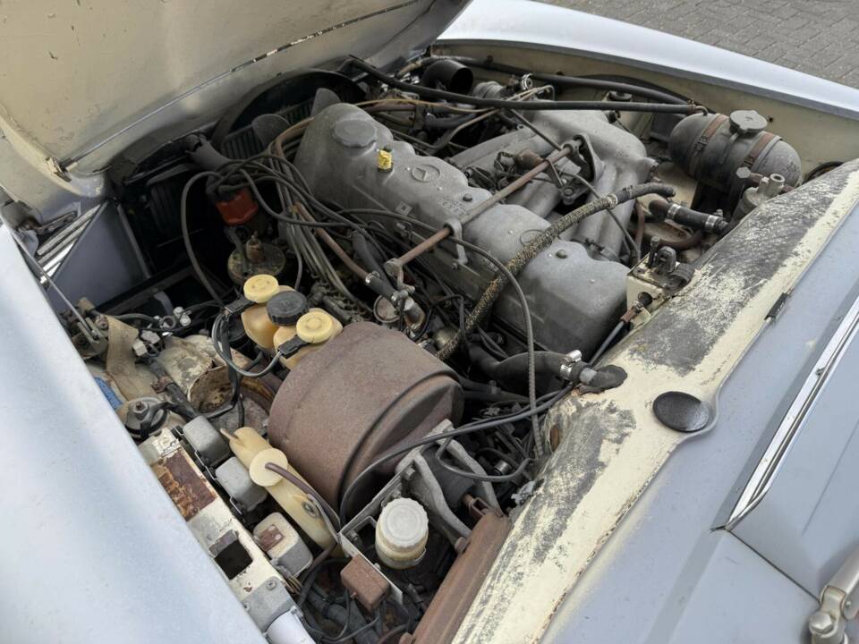 Bild 33/50 von Mercedes-Benz 250 SL (1967)