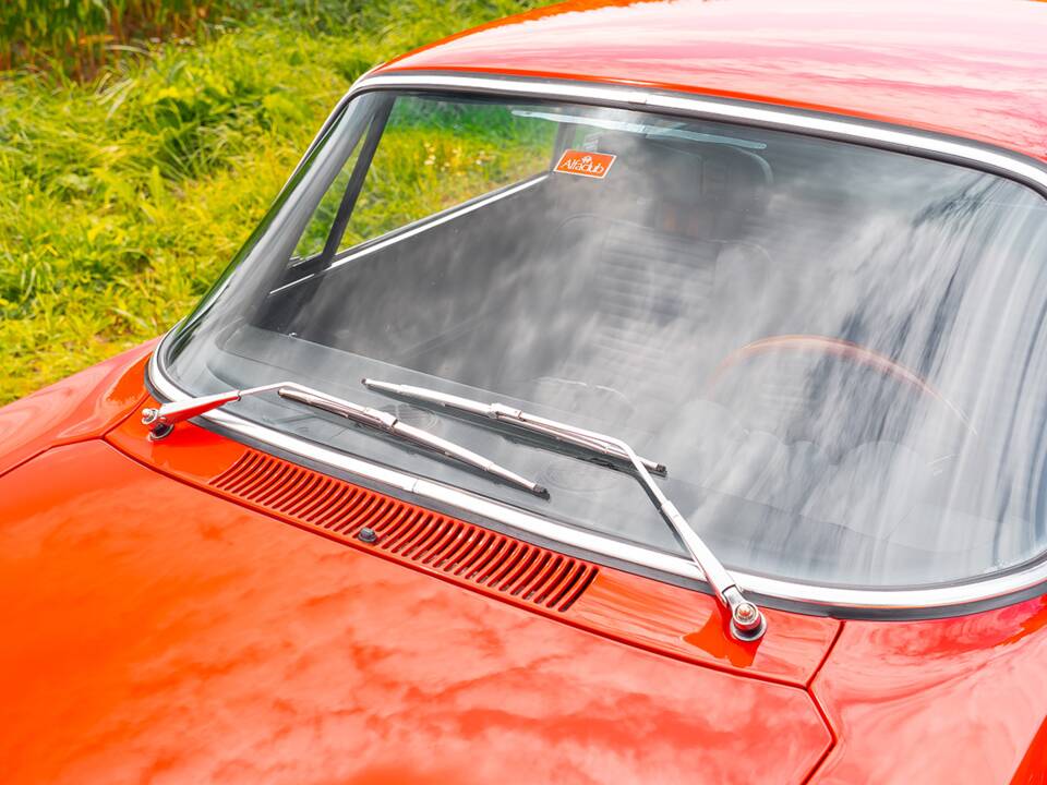 Image 17/53 of Alfa Romeo 2000 GT Veloce (1975)