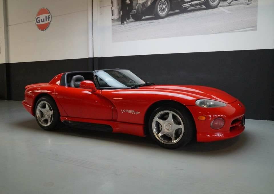 Image 1/50 de Dodge Viper RT&#x2F;10 (1994)