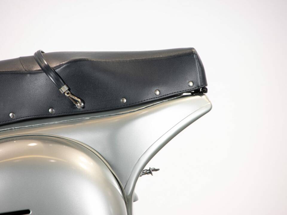 Bild 31/50 von Piaggio Vespa 150 GS (1958)