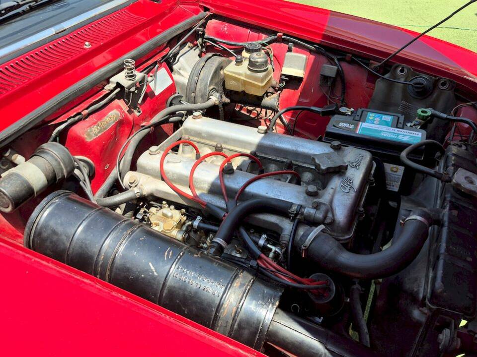 Afbeelding 57/63 van Alfa Romeo Giulia GT 1300 Junior (1971)
