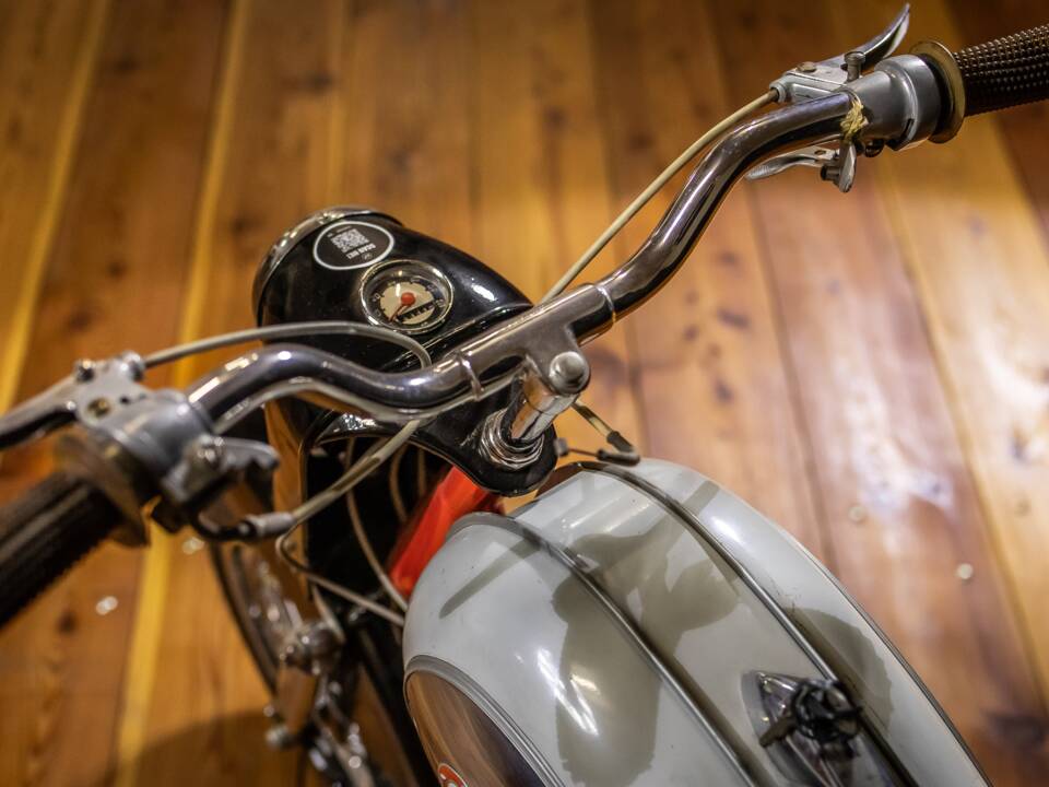 Image 7/9 of Lohner Sissy II (1959)