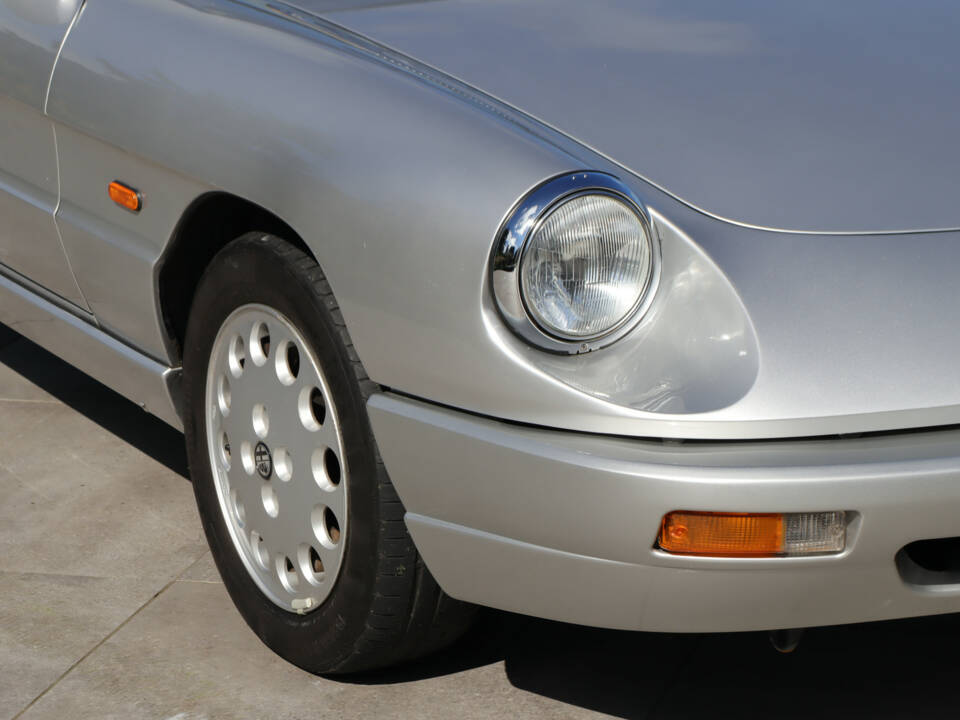 Image 19/50 of Alfa Romeo 2.0 Spider (1992)