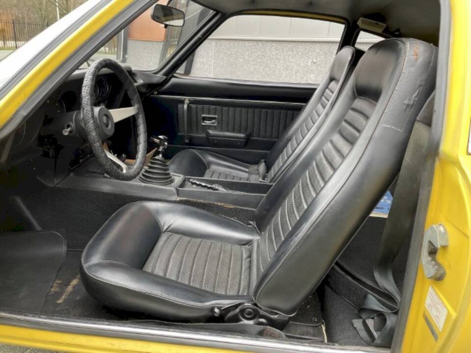 Immagine 15/35 di Opel GT 1900 (1970)