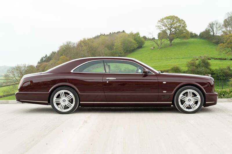 Image 5/50 of Bentley Brooklands (2008)