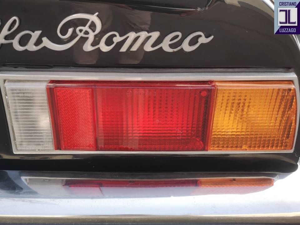 Bild 21/50 von Alfa Romeo 2000 Spider Veloce (1980)